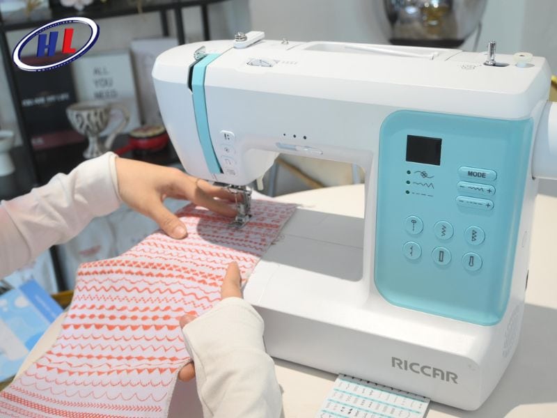 Máy may gia đình có chế độ vắt sổ