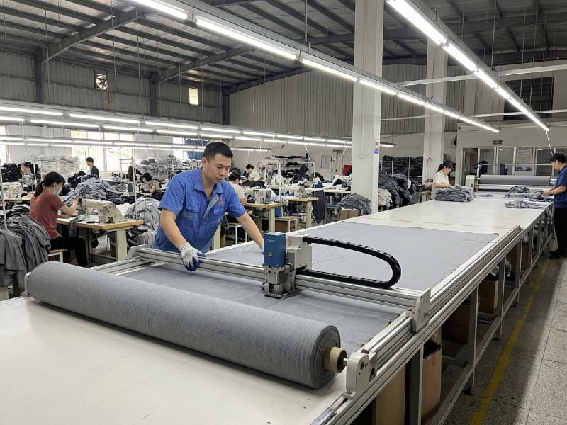 chon mua may cat vai dau ban khi Máy cắt vải đầu bàn