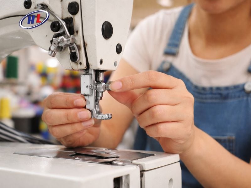 huong dan thay chan vit dung Hướng dẫn lắp chân vịt máy may chuẩn