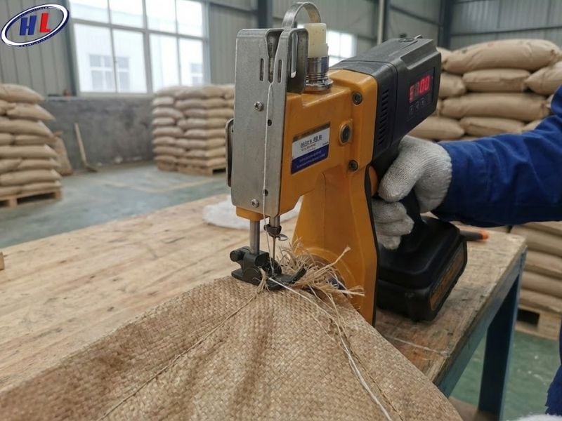 may may bao cam tay khong tao chuoi cuoi duong may Lỗi máy may bao đường may lỏng lẻo