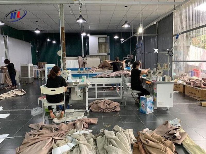 Các xưởng may nhỏ và vừa phù hợp sử dụng máy cắt vải mini