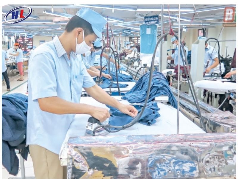 Bàn ủi hơi nước công nghiệp