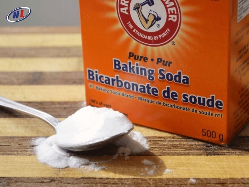 Làm sạch bàn ủi rỉ sét bằng Baking Soda