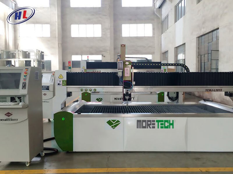 Cấu tạo của máy cắt vải tia nước