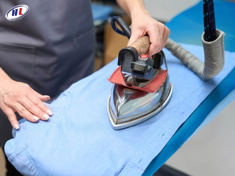 Bàn ủi hơi nước công nghiệp có hiệu suất cao