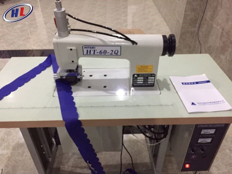 may can rem cua chuyen dung Máy cán rèm giúp chuẩn hóa nếp ly đồng đều, đảm bảo thẩm mỹ và duy trì chất lượng ổn định